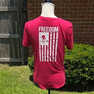 Under Armour Red Freedom Shirt Size M